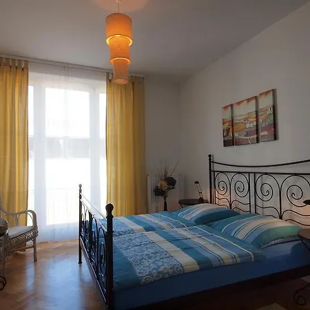 Apartment Ferienwohnung Altmarkt A22 *